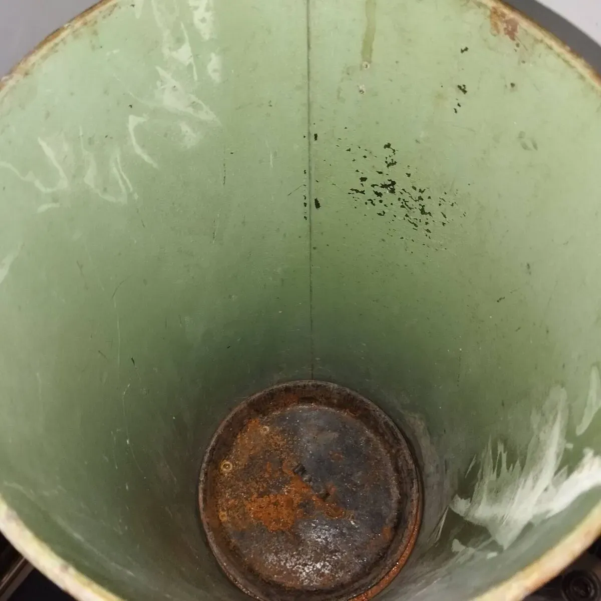 Illustration numéro 5 du produit Porte parapluie tôle art-nouveau