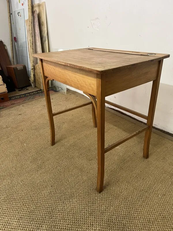 Illustration numéro 5 du produit Rare Ancien Pupitre écolier Art avec encrier