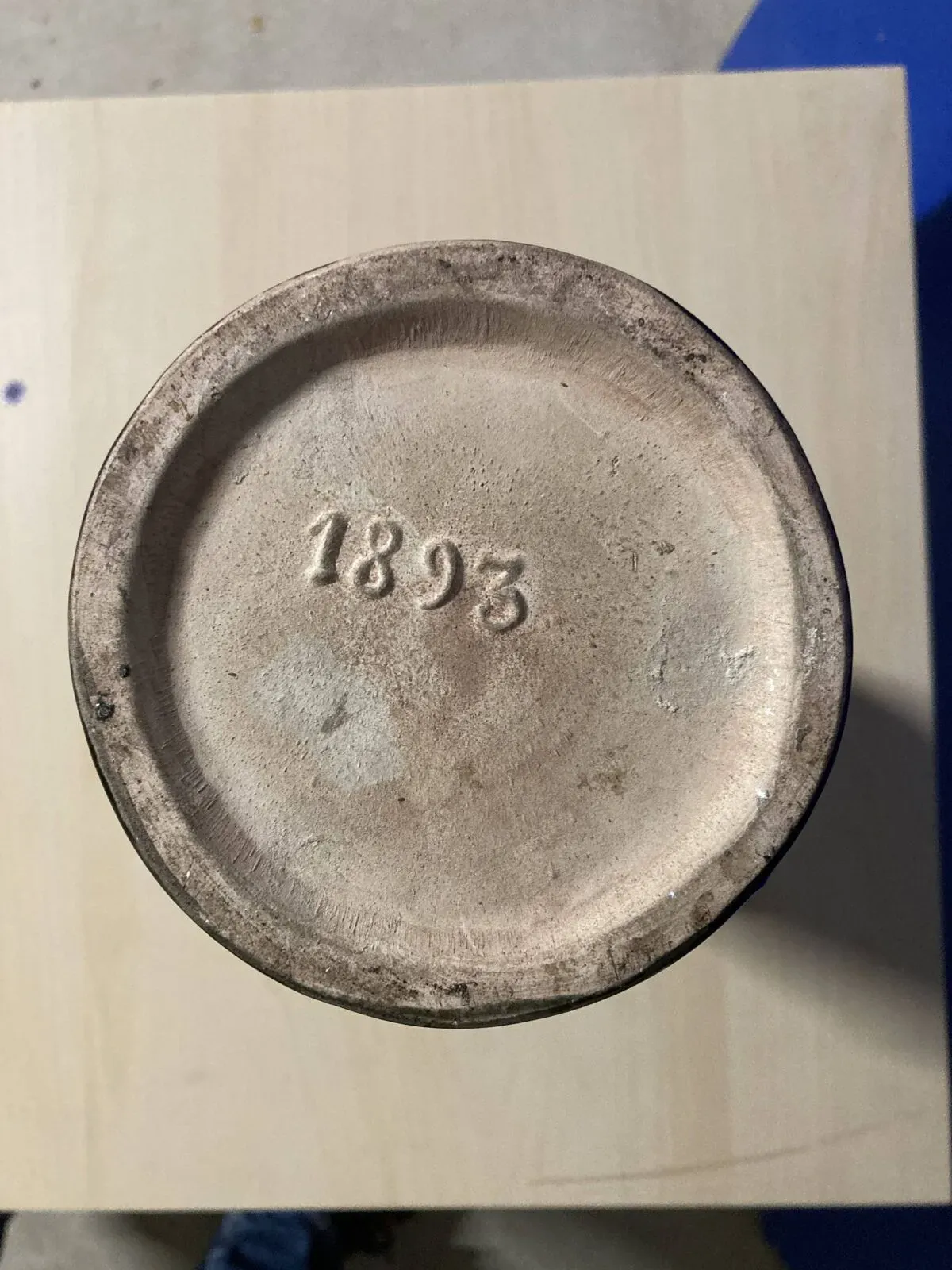 Illustration numéro 5 du produit Vase Art Nouveau en barbotine