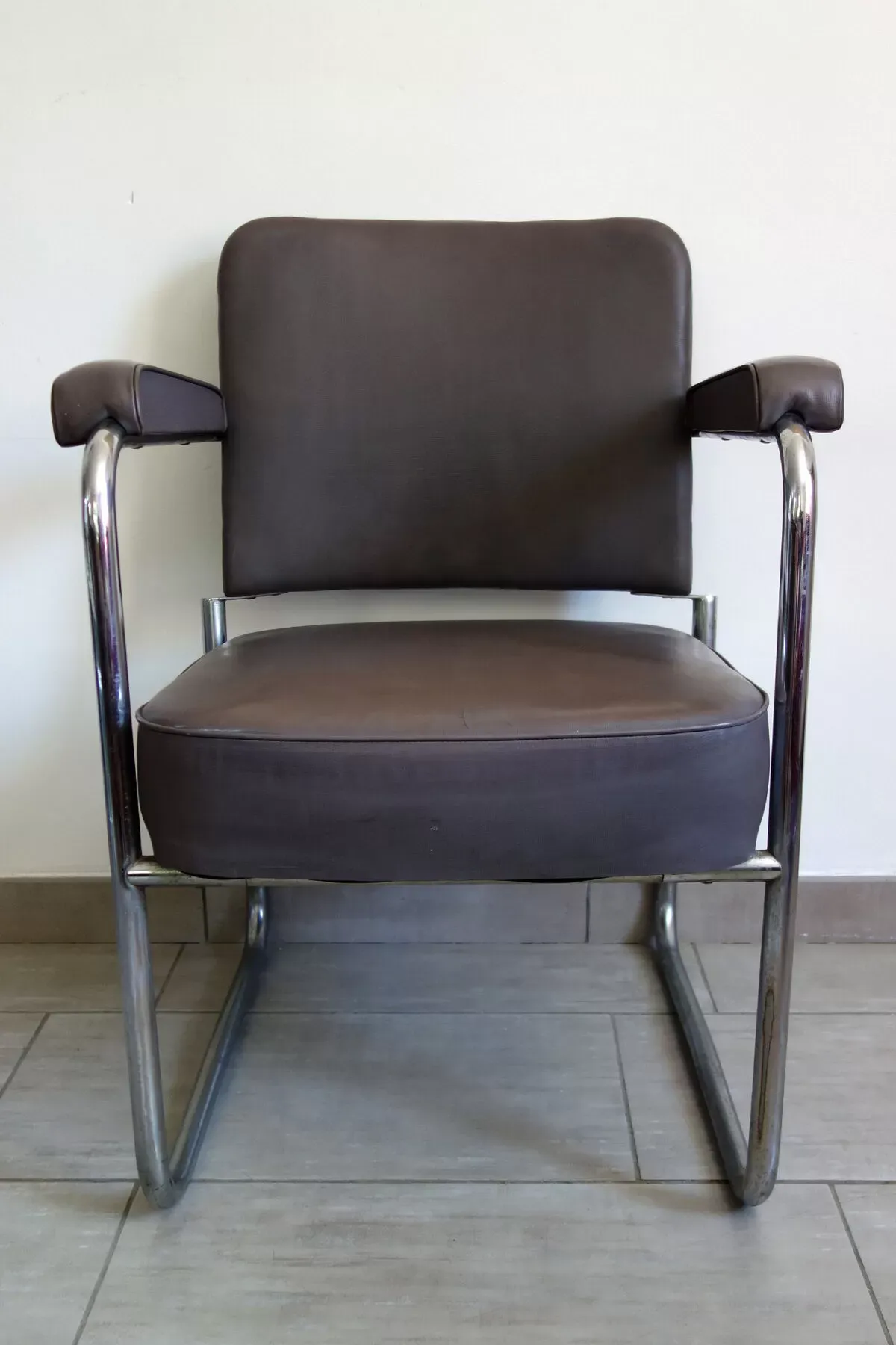 Illustration numéro 5 du produit Fauteuil industriel Ronéo