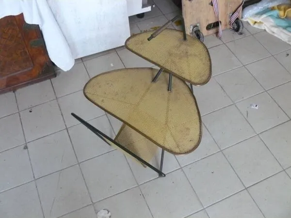 Illustration numéro 5 du produit Porte revues tole perforée