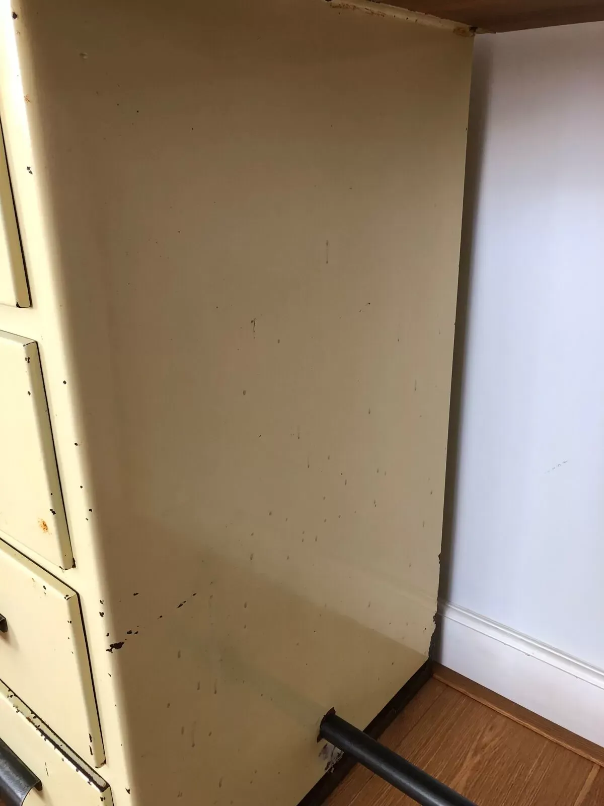 Illustration numéro 5 du produit Bureau