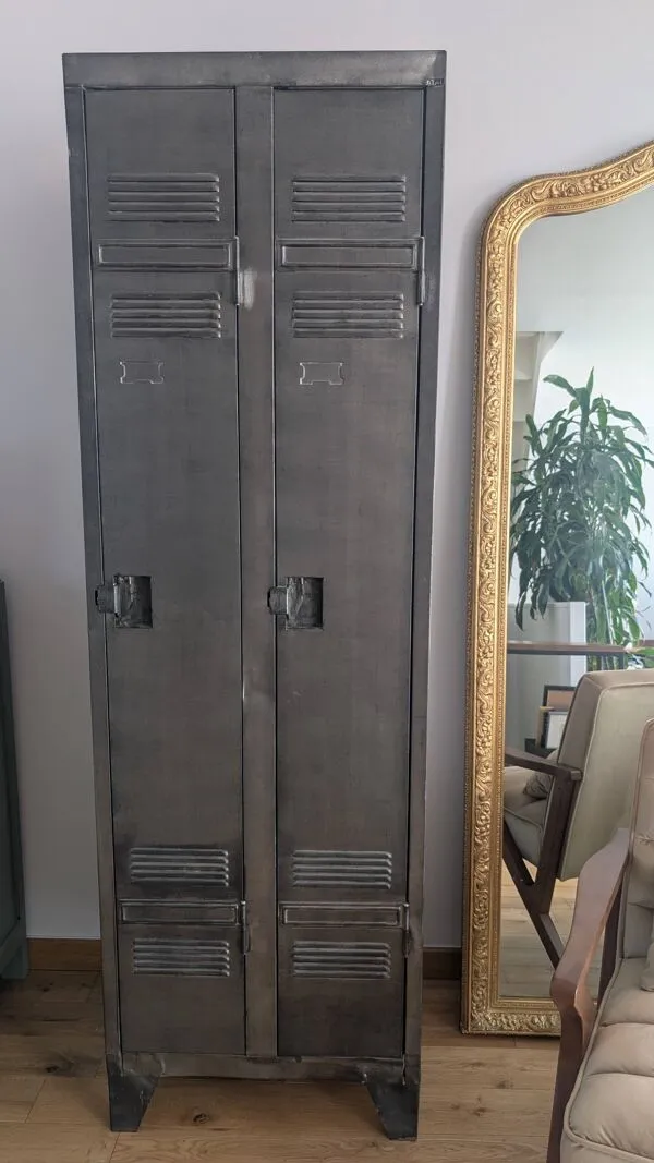 Illustration numéro 5 du produit Vestiaire d'usine marque Atal