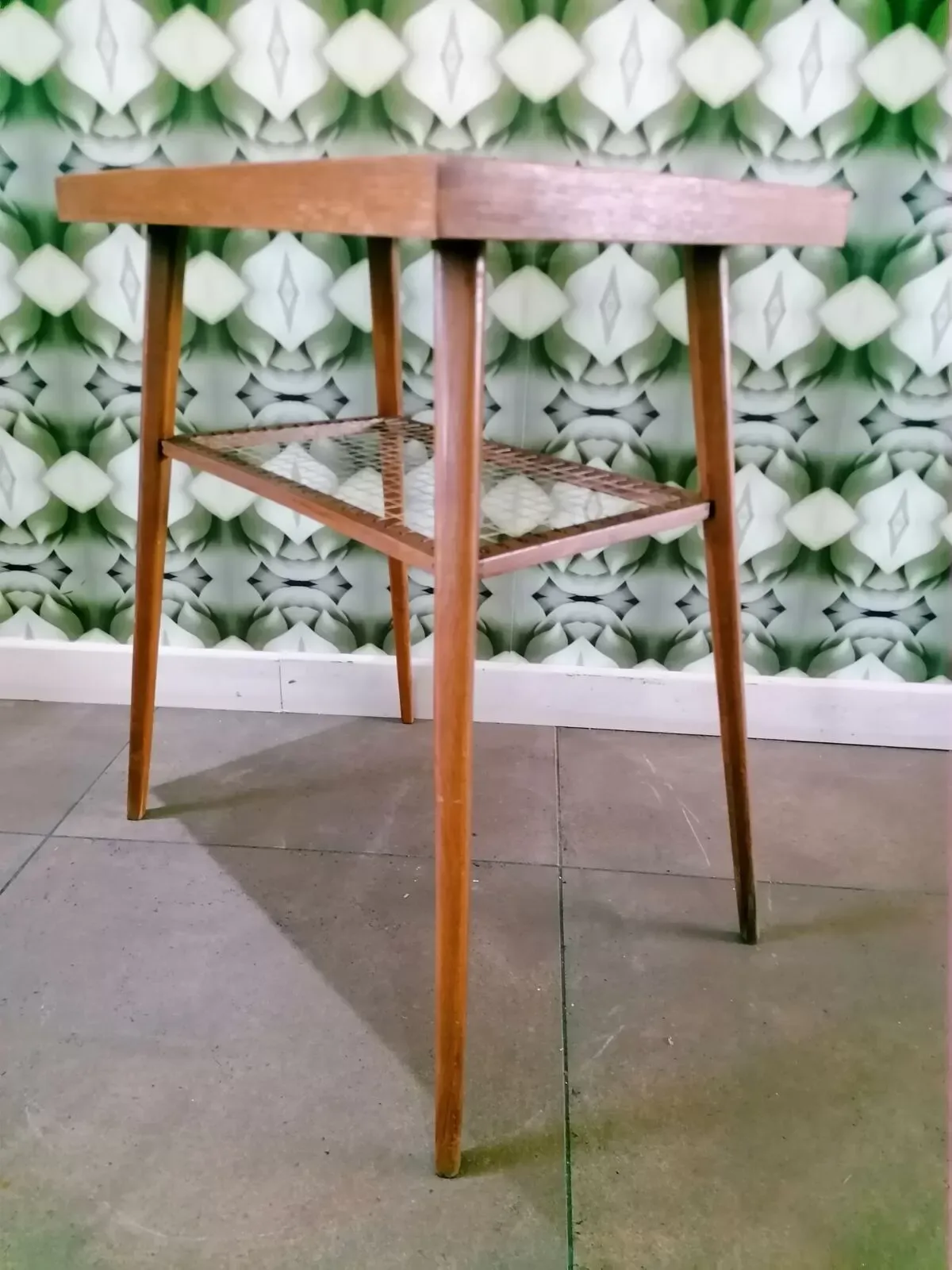 Illustration numéro 5 du produit Table basse vintage, d'appoint, tchèque, Dřevopodnik Holešov