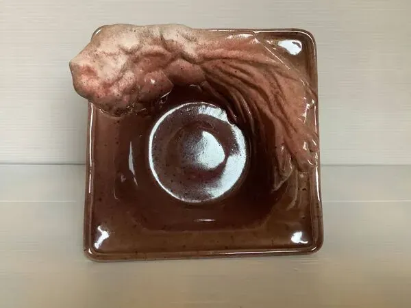 Illustration numéro 5 du produit Vide poche en céramique travaillée