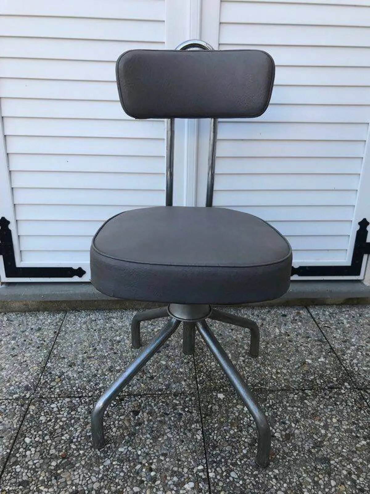 Illustration numéro 5 du produit Fauteuil chaise de travail vintage indus modèle « NORI » de 1950/60