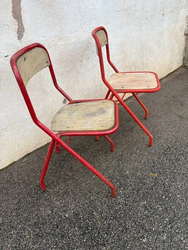 Illustration numéro 5 du produit 2 chaises industrielles