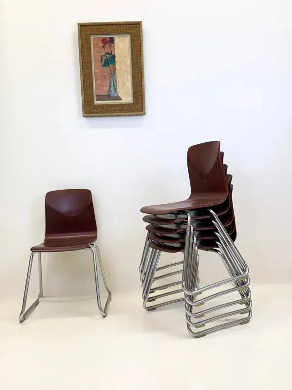 Illustration numéro 5 du produit Suite de 6 chaises S22 — Thur-Op Seat, années 1970