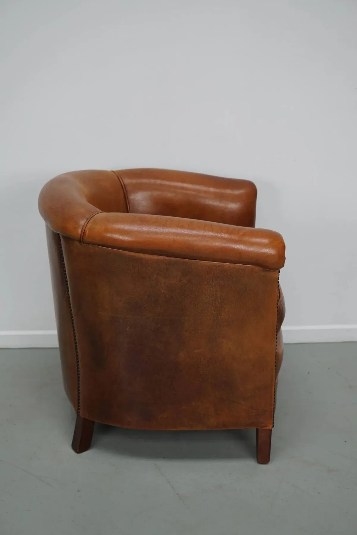 Illustration numéro 5 du produit Fauteuil club vintage hollandais en cuir cognac
