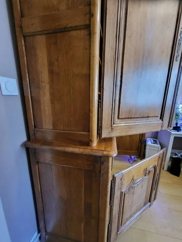 Illustration numéro 5 du produit Buffet normand 2 corps en chêne massif fabrication Doudard