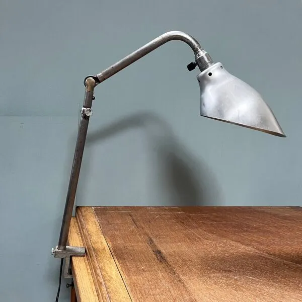 Illustration numéro 5 du produit Lampe d'atelier KI-E-KLAIR