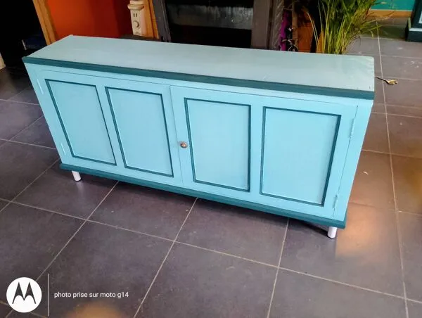 Illustration numéro 5 du produit Meuble bas à casiers rénové