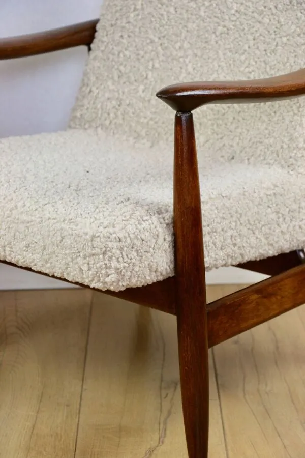 Illustration numéro 5 du produit Fauteuil vintage GFM 300-202 design J.Kedziorek Loft années 70 en bouclée beige - 2 pièces disponibles