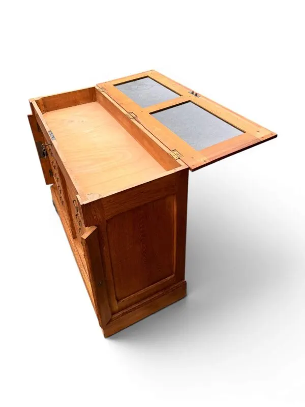 Illustration numéro 5 du produit Ancien meuble de métier à tiroirs