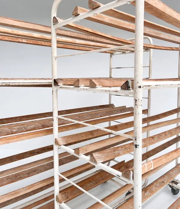 Illustration numéro 5 du produit Chariot de boulanger industriel des années 1970 (par pièce)