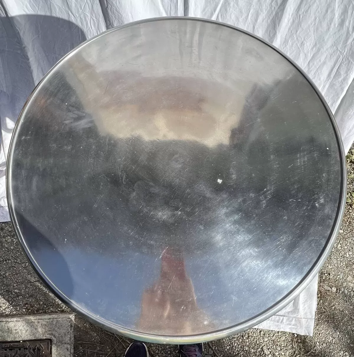 Illustration numéro 5 du produit Table à crémaillère