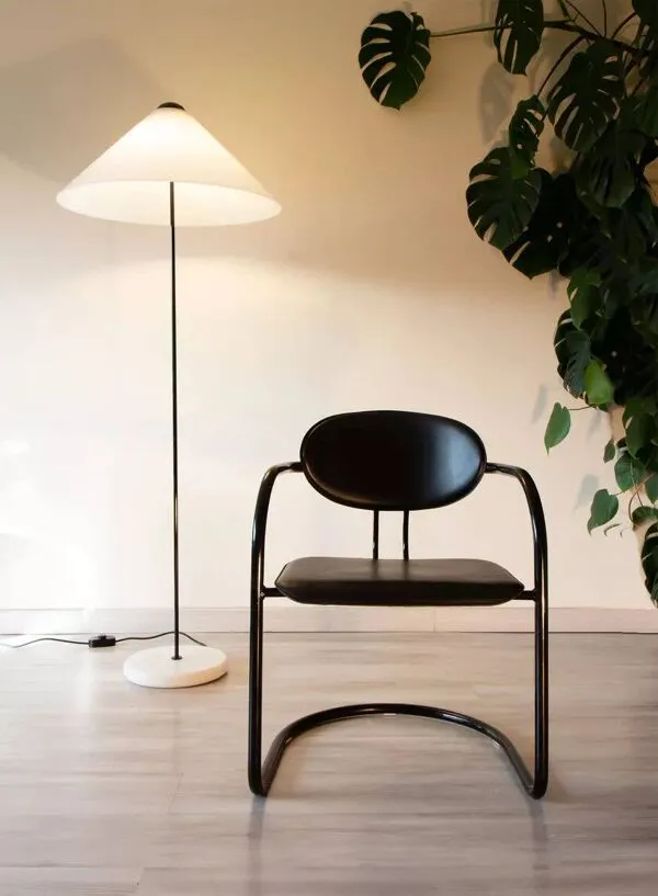 Illustration numéro 5 du produit Paire de fauteuils Bauhaus tubulaires Effezeta — Italie, 1980