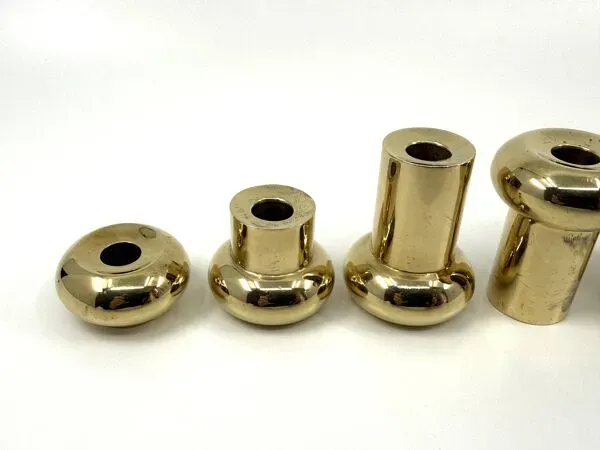 Illustration numéro 5 du produit 6 petits bougeoirs en laiton • Landskrona Mässing • Suède • Circa 1978