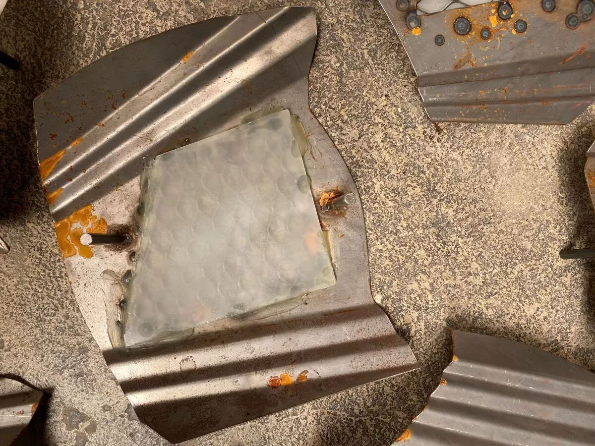 Illustration numéro 5 du produit Lot de dix appliques murales design industriel acier