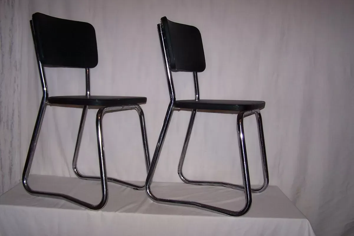 Illustration numéro 5 du produit Paire de chaises industrielles bureaux années 50