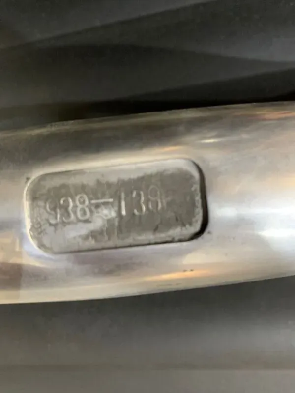 Illustration numéro 5 du produit Fauteuil EA119 de Charles & Ray Eames édition Vitra de 2002