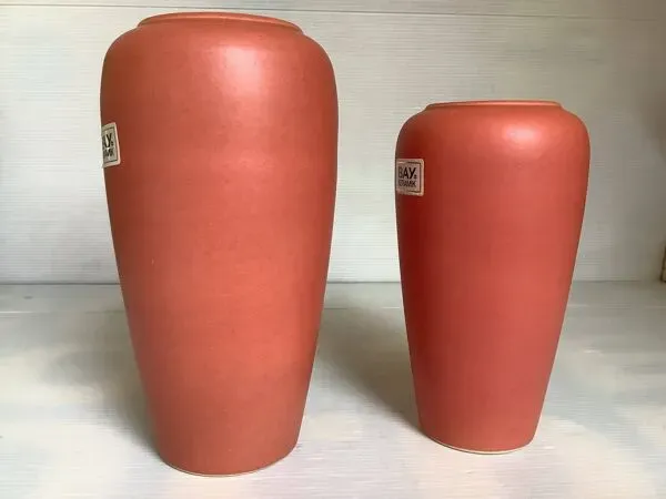 Illustration numéro 5 du produit Paire de vases corail Bay Germany asymétriques