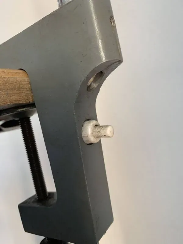 Illustration numéro 5 du produit Lampe vintage 1950 Jumo industrielle atelier usine bureau - 55 cm