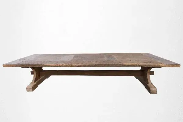 Illustration numéro 5 du produit Table à manger en chêne massif