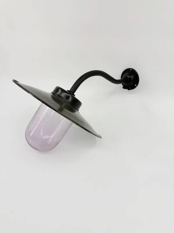 Illustration numéro 5 du produit Lampe de cour