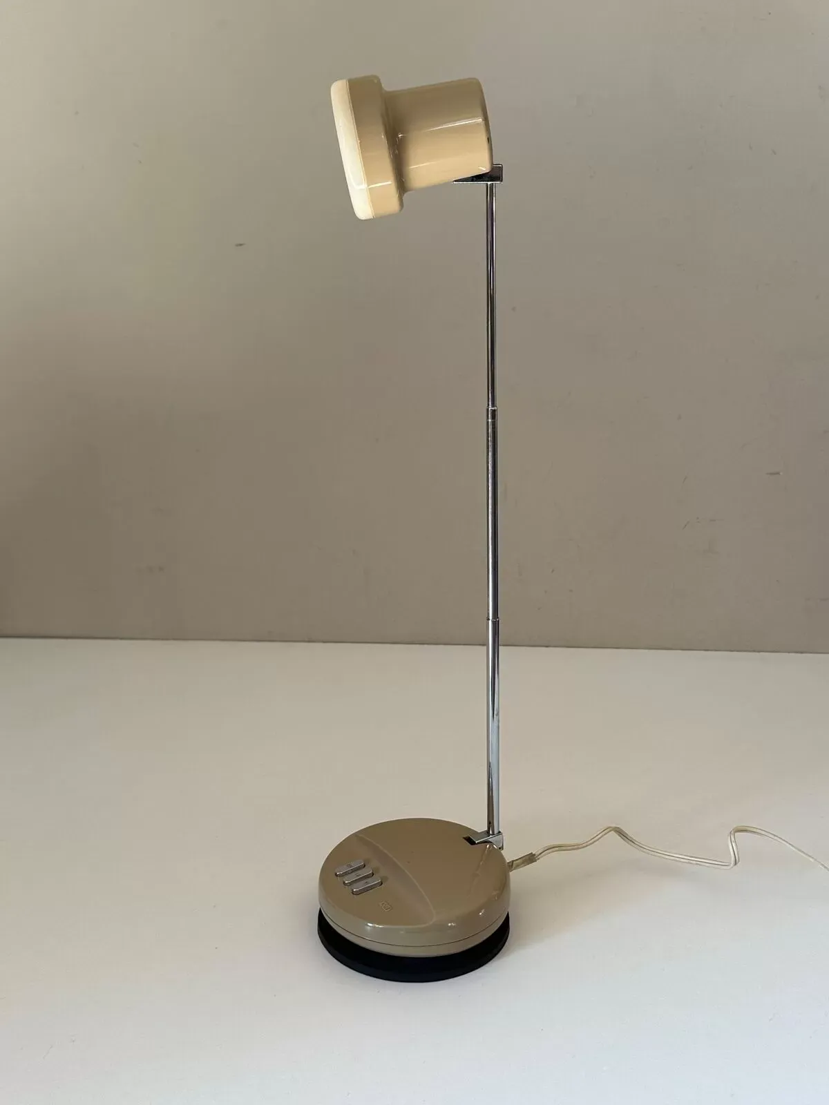 Illustration numéro 5 du produit Lampe kreo lite nambu vintage design annees 70