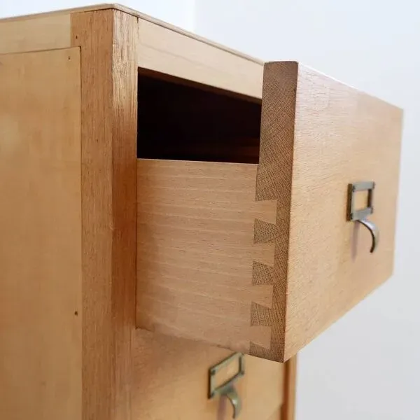 Illustration numéro 5 du produit Classeur industriel vintage à 5 tiroirs