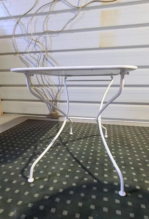 Illustration numéro 5 du produit Table de Jardin en Fer Forgé, 1900s