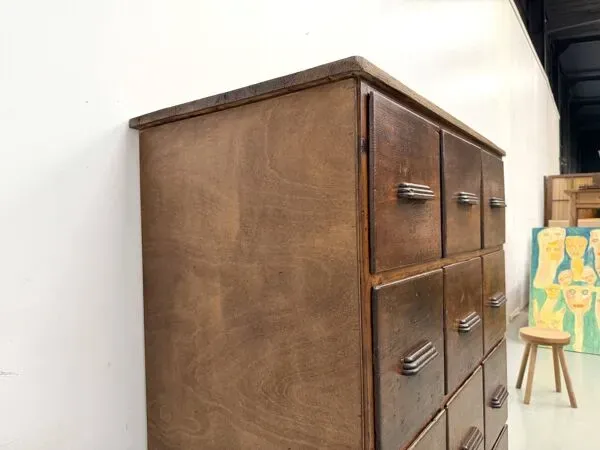 Illustration numéro 5 du produit Meuble de métier ancien à 12 tiroirs, circa 1900