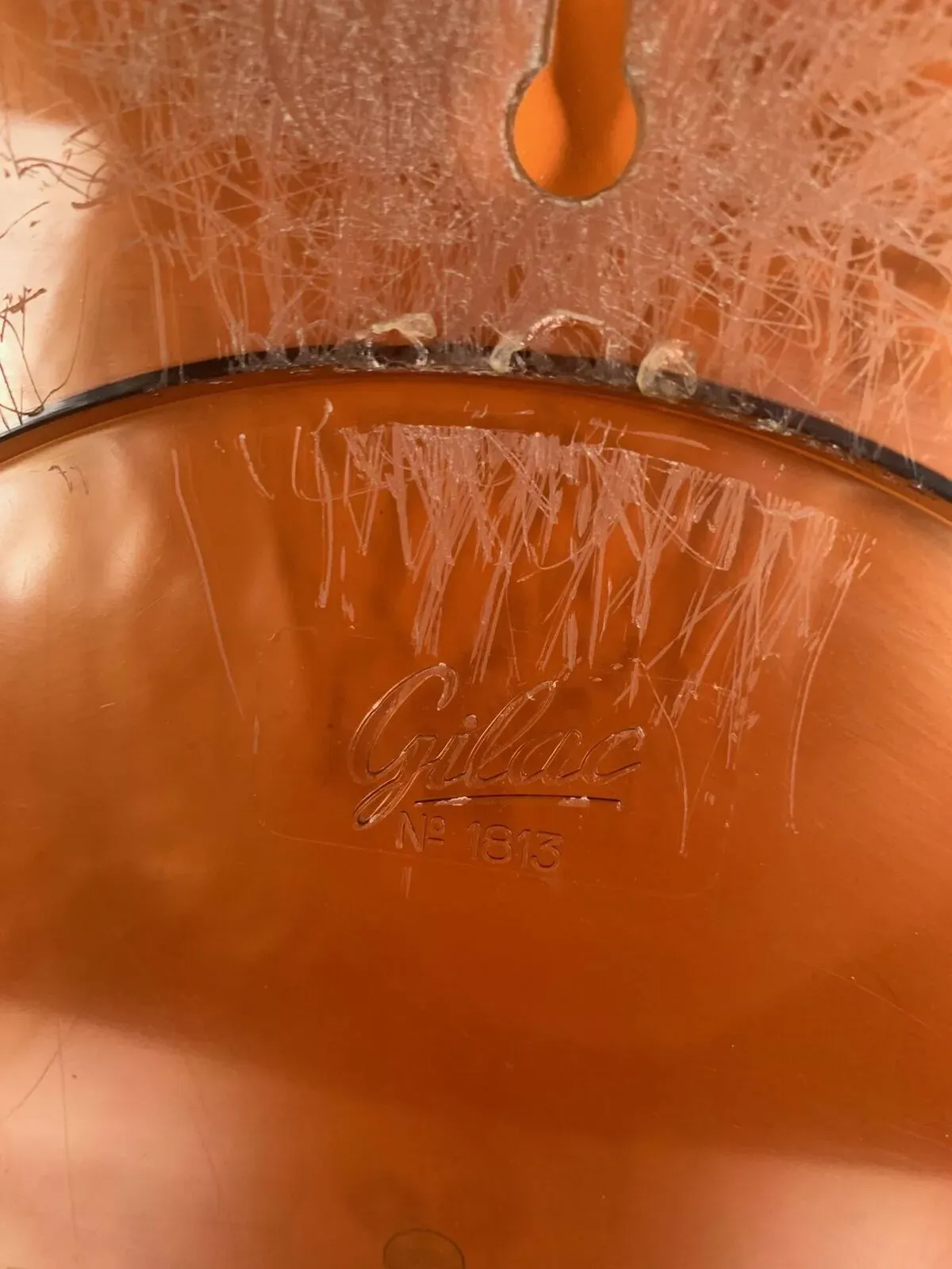 Illustration numéro 5 du produit Miroir rond en plexiglas fumé Gilac, années 1970