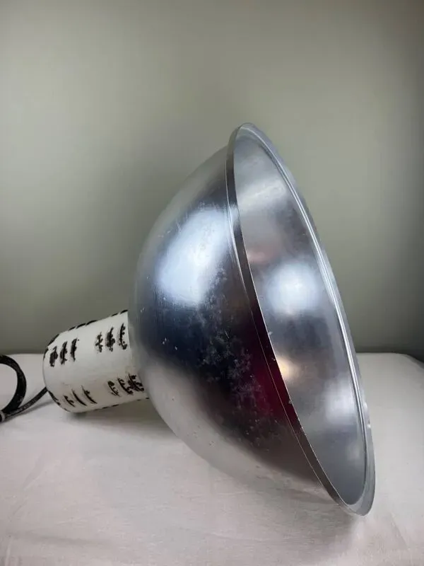 Illustration numéro 5 du produit Rare suspension industrielle Osram HQL – grand réflecteur aluminium 53