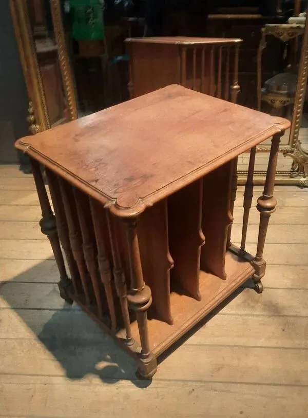 Illustration numéro 5 du produit Meube à disque ''1900