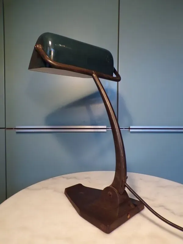 Illustration numéro 5 du produit Lampe articulée Schako 1930