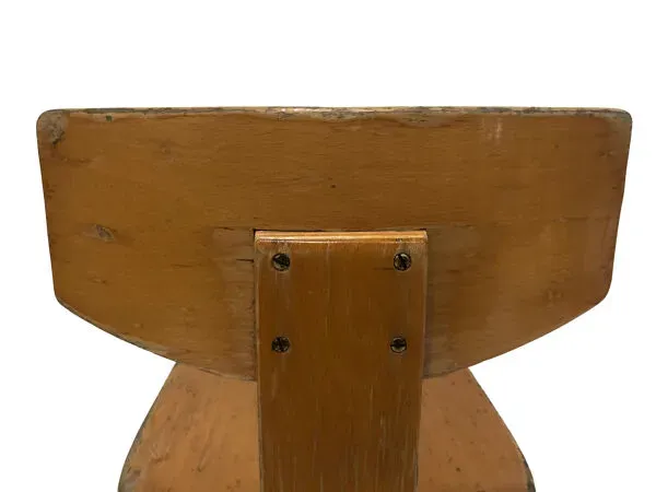 Illustration numéro 5 du produit Chaise d'école en bois, Hollant 1960