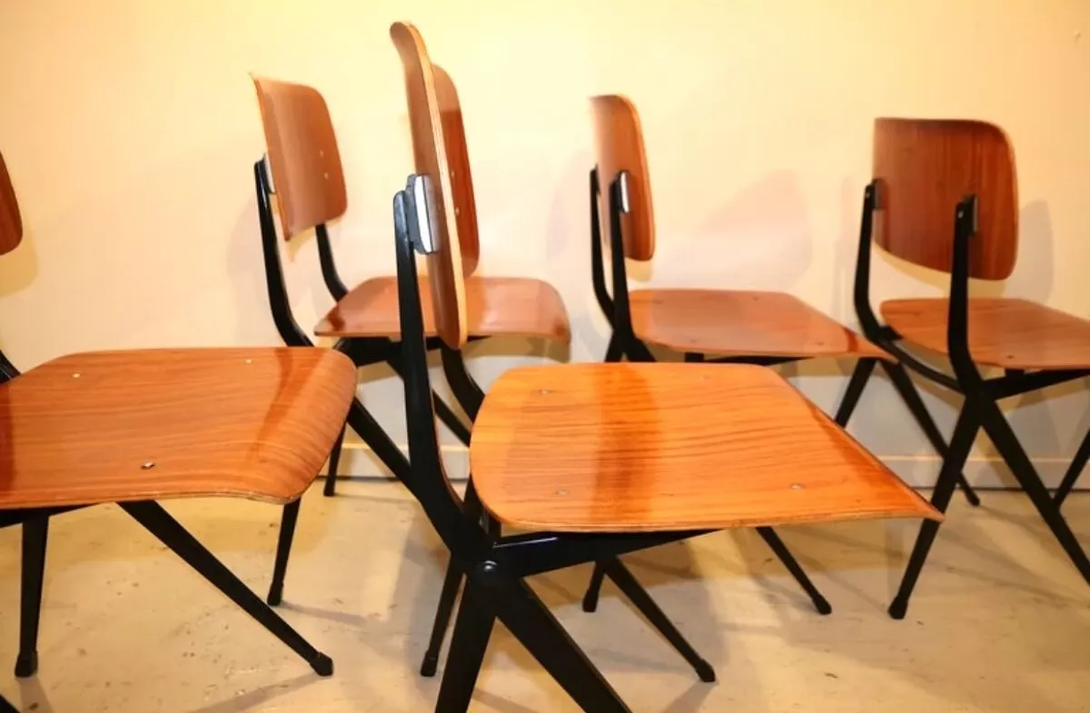 Illustration numéro 5 du produit Chaises industrielles Marko, modèle Compass Leg