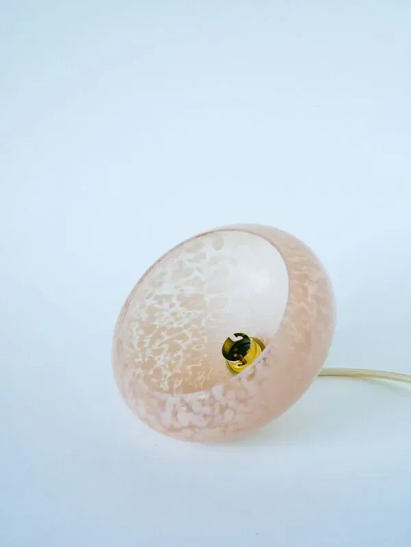 Illustration numéro 5 du produit petite suspension lisse en verre de Clichy, Rose, Art Déco, 1930
