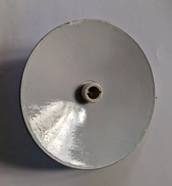 Illustration numéro 5 du produit Paire d'abat-jours tôle soucoupe émaillées