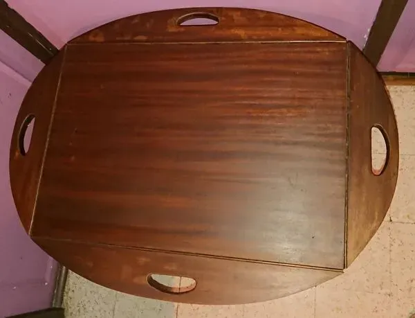 Illustration numéro 5 du produit Table basse en bois de teck, de forme ovale, repliable style bateau 1970