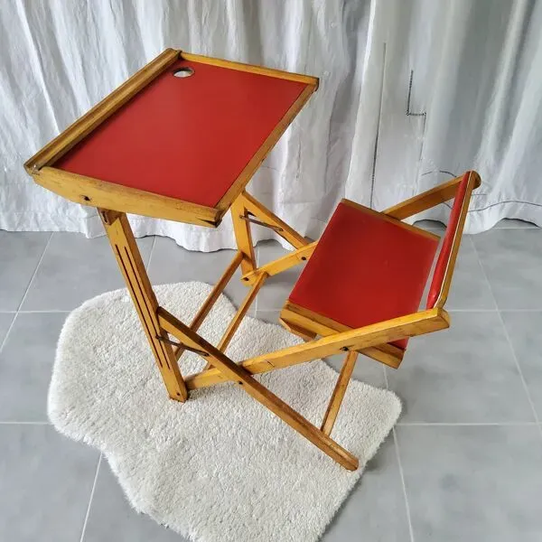 Illustration numéro 5 du produit Bureau d’écolier pliant années 50