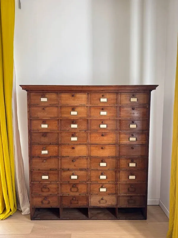 Illustration numéro 5 du produit Meuble de métier