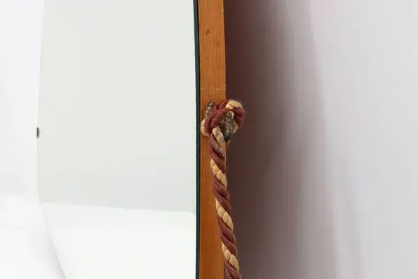 Illustration numéro 5 du produit Miroir triangulaire organique vintage avec dos en bois, Belgique années 1960