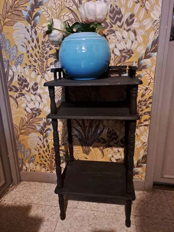 Illustration numéro 5 du produit Console en bois coloris noir rénovée