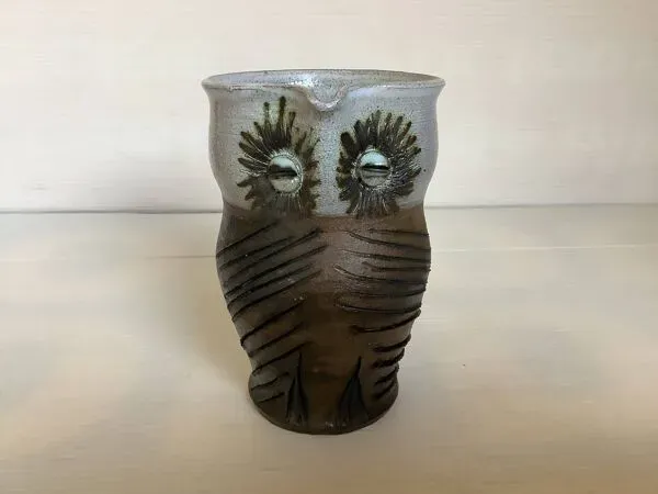 Illustration numéro 5 du produit Petit pichet hibou chouette céramique