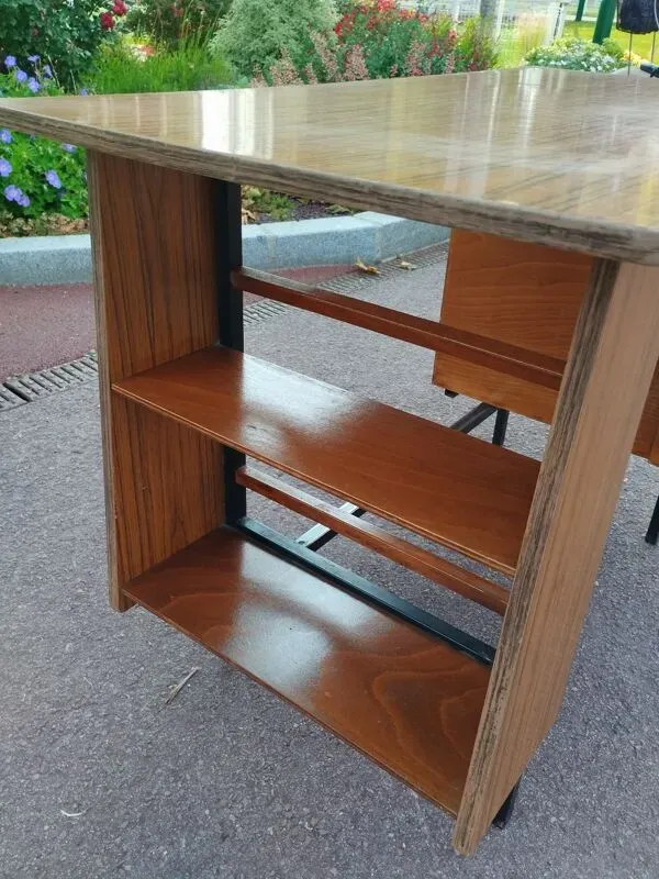 Illustration numéro 5 du produit Bureau ancien vintage design