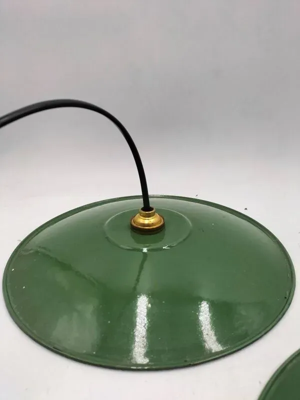 Illustration numéro 5 du produit Suspensions en tôles émaillées