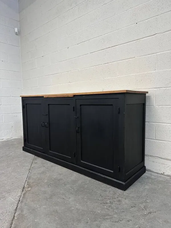 Illustration numéro 5 du produit Meuble d’atelier en cèdre Milieu XXème